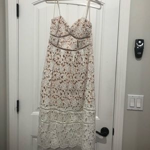 Lulu’s lace midi dress